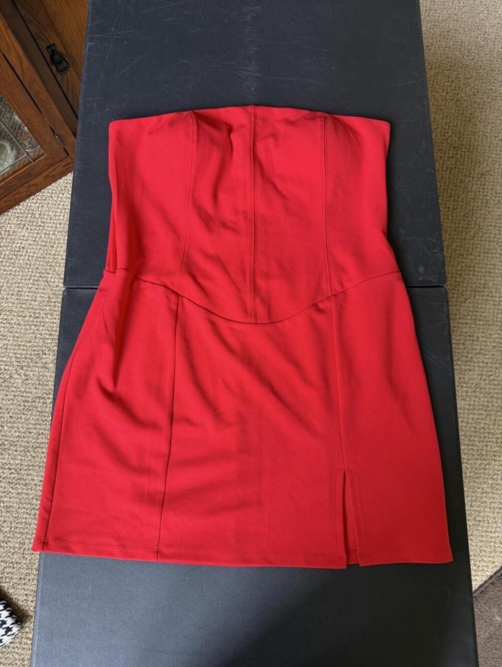 Scoop red mini dress with zipper back